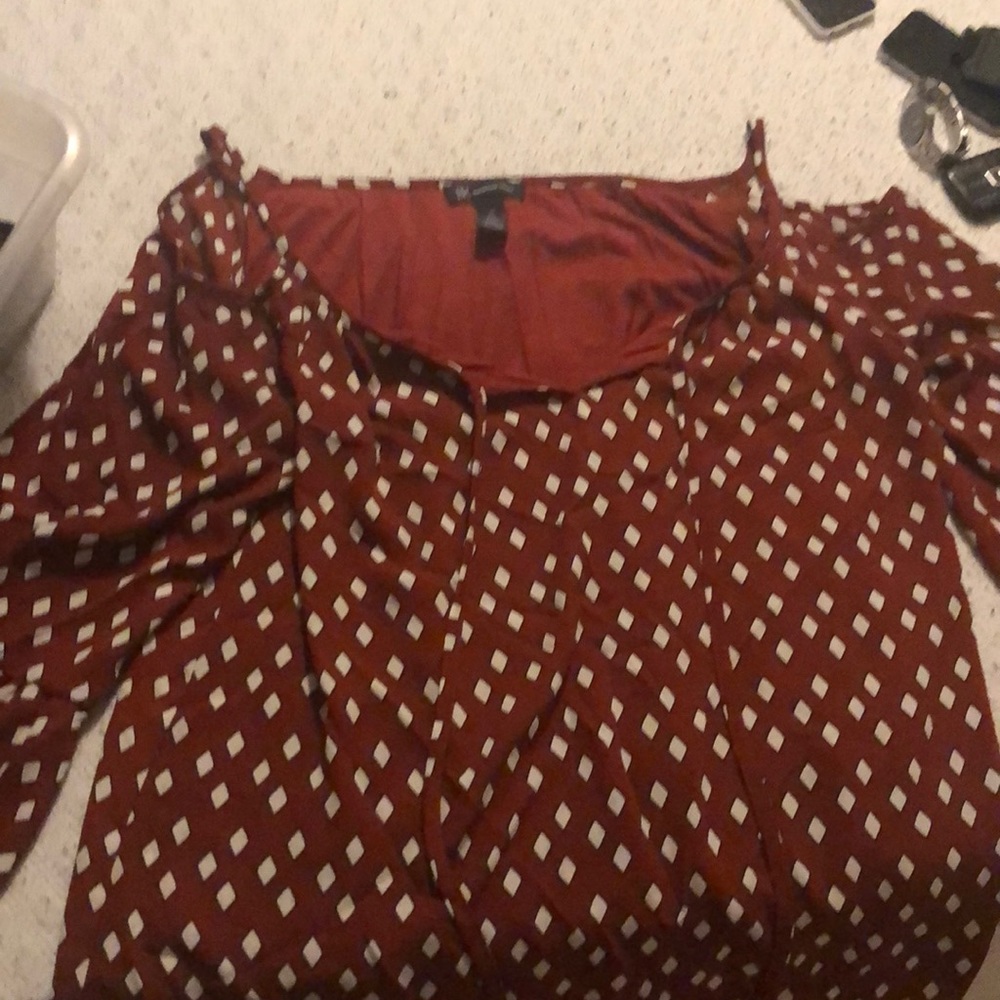 Cold shoulder long sleeve top